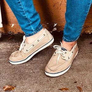 SPERRYS TOPSIDERS